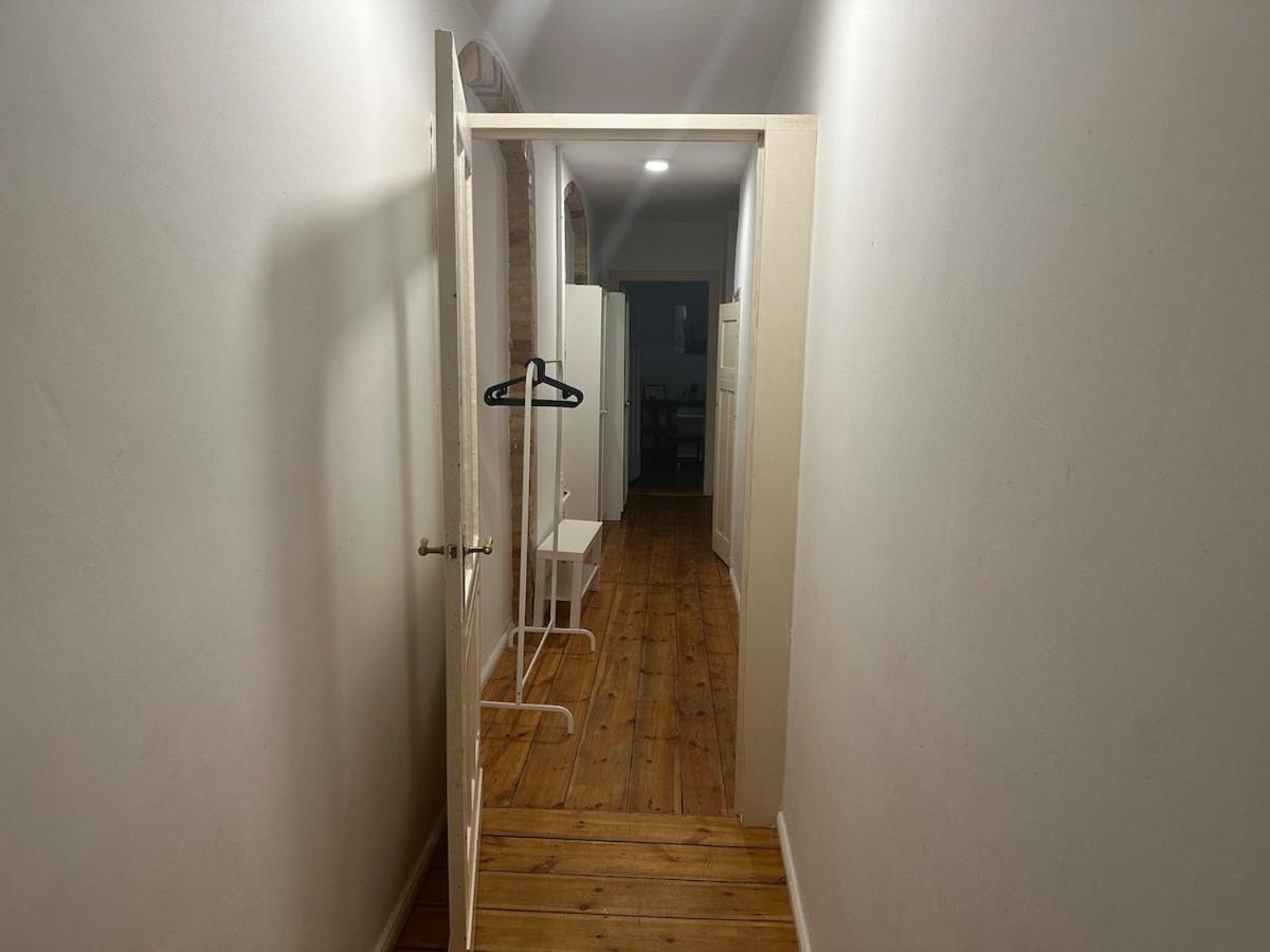 Apartment Typical Altbau In The Heart Of Wedding *