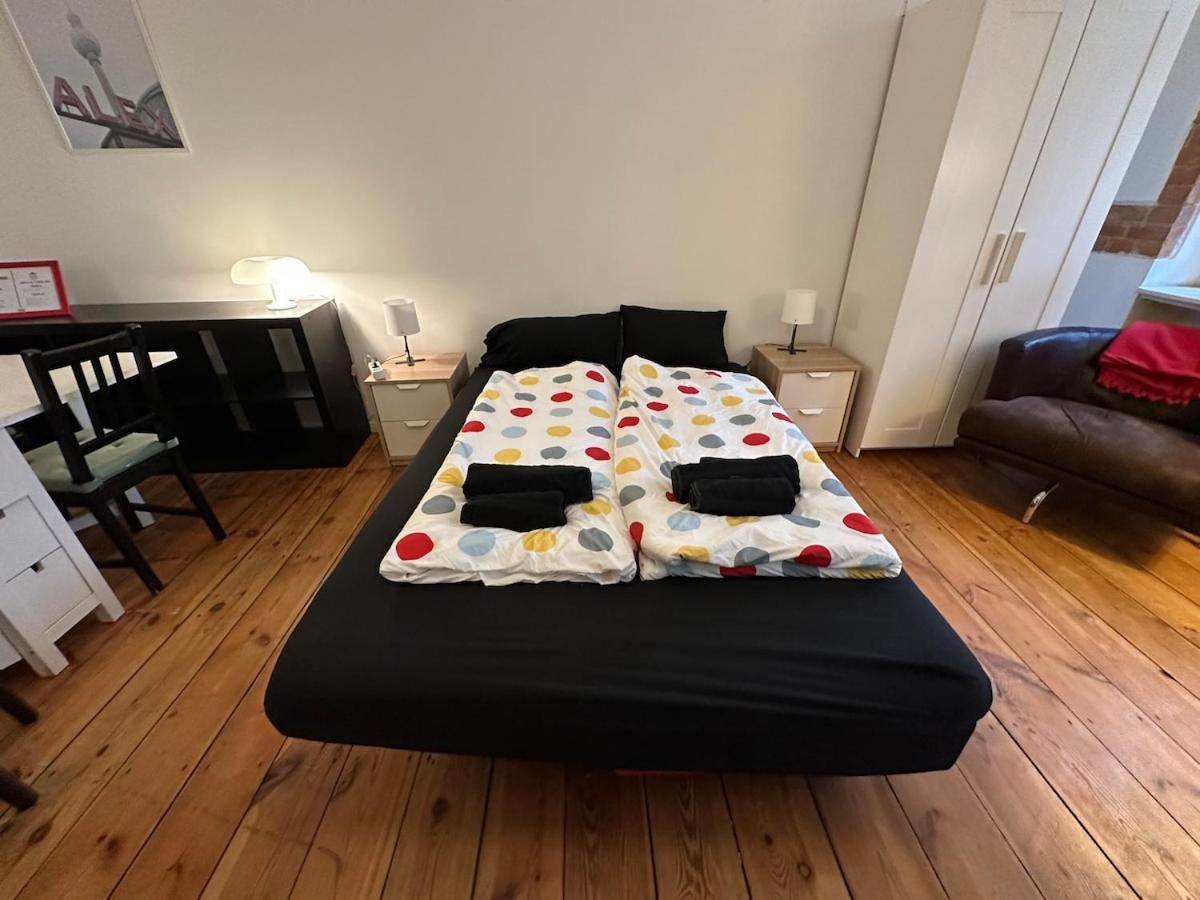 Typical Altbau In The Heart Of Wedding * Berlin