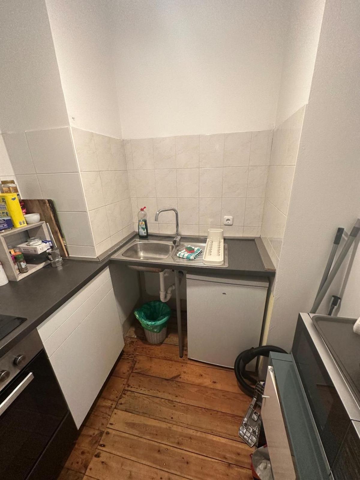 Typical Altbau In The Heart Of Wedding Apartment