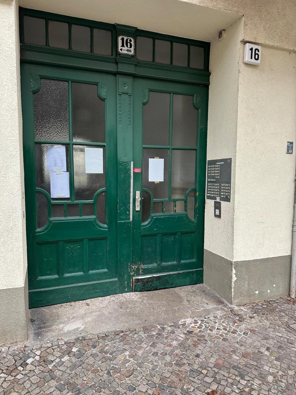 Apartment Typical Altbau In The Heart Of Wedding Berlin